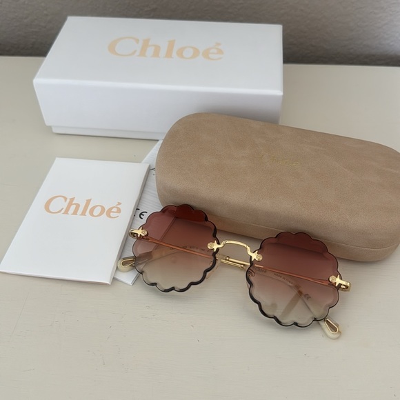 Chloe Sunglasses, New - Picture 11 of 14